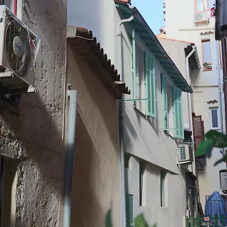 Apartment Les Palmiers, Center, Walk To Beach, Ac, Wifi *