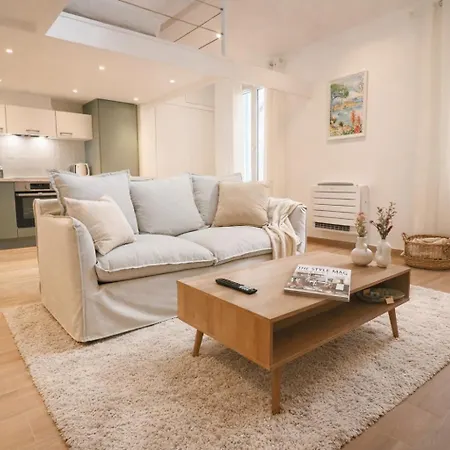 Les Palmiers, Center, Walk To Beach, Ac, Wifi * アンティーブ