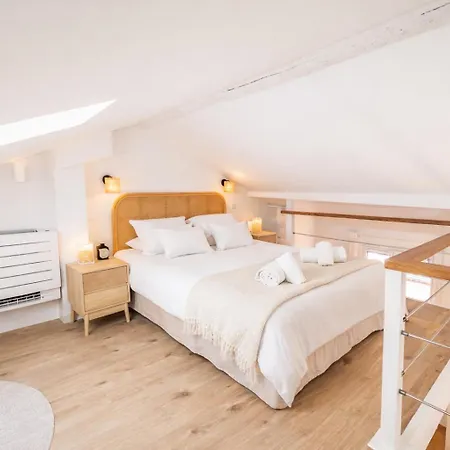 Les Palmiers, Center, Walk To Beach, Ac, Wifi