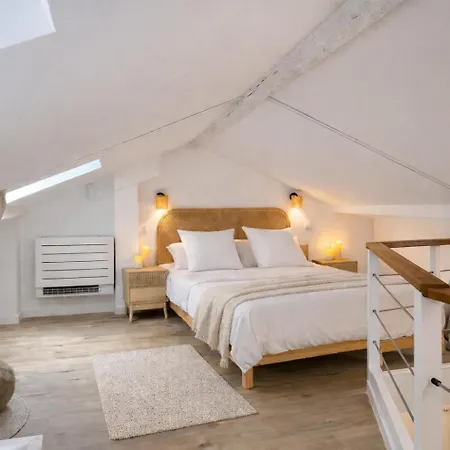 Les Palmiers, Center, Walk To Beach, Ac, Wifi * Antibes