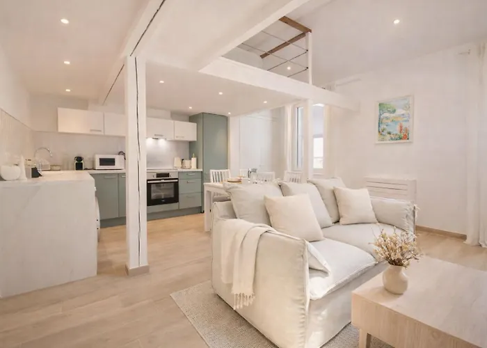 Апартаменты Les Palmiers, Center, Walk To Beach, Ac, Wifi Антиб