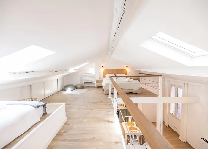 Les Palmiers, Center, Walk To Beach, Ac, Wifi * Антиб