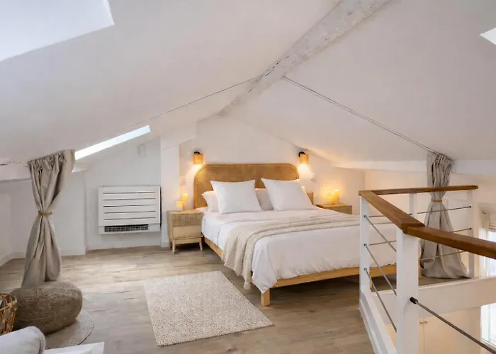 Les Palmiers, Center, Walk To Beach, Ac, Wifi * Антиб